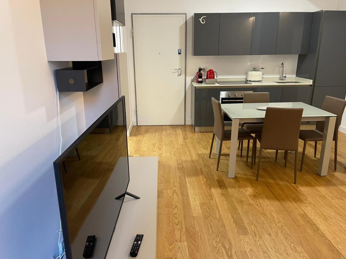Number House - Number 20 Apartment มิลาน ภายนอก รูปภาพ
